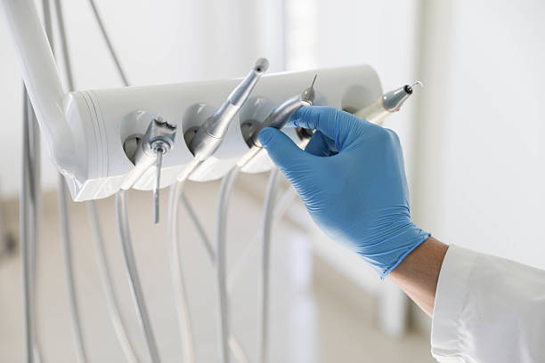 Professional Emergency Dentist technician working in El Centro, CA